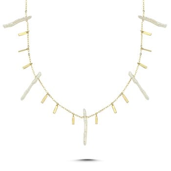 İnci Kolyeler Penna Jewels 3mm uzunlugunda  Barok Çubuk İnci ve 2x7mm olçüleründe Plaka Pul Sallantılı Altın Zincir Kolye – Cordellia